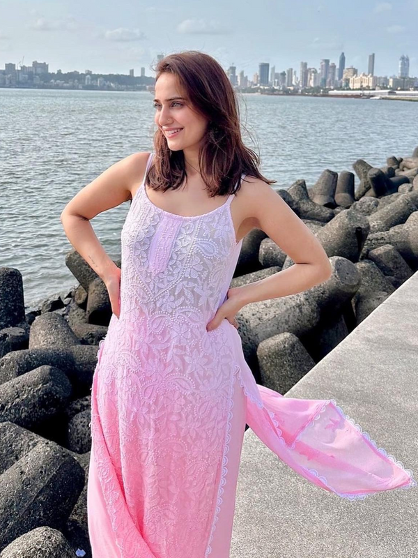 Josephine Chikankari Ombré Lace Strappy Kurta Set (Set of 3)