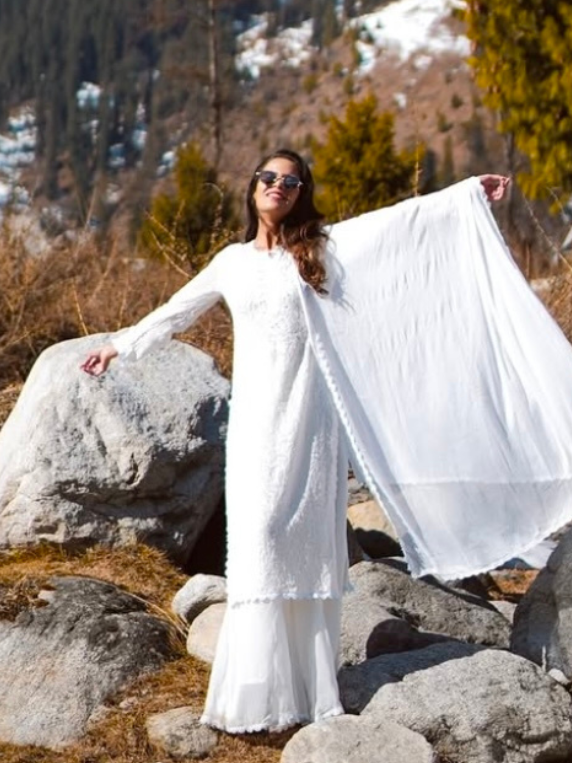 Aspen White Chikankari Lace Kurta Set (Set of 3)