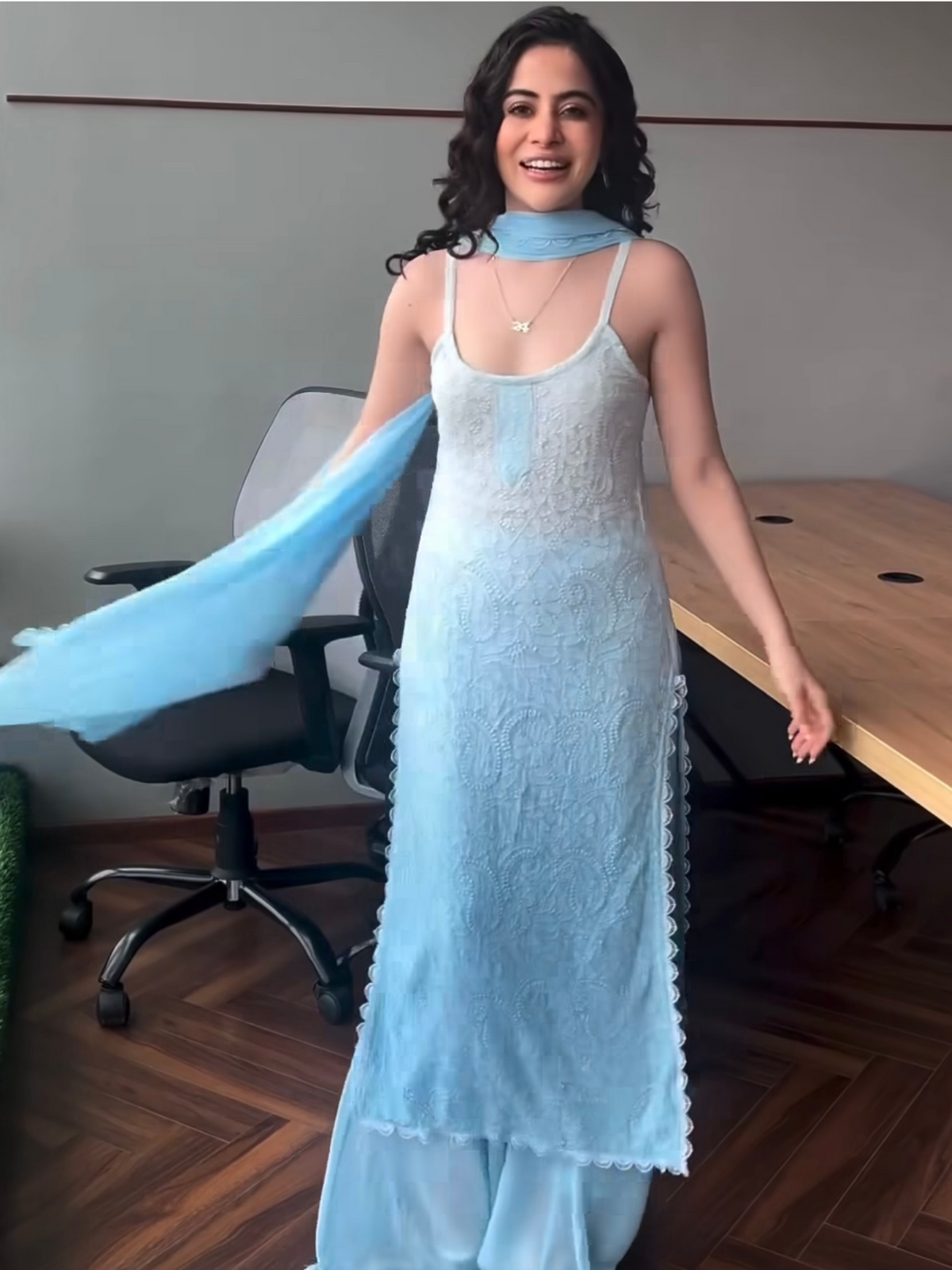 Dreamy Frost Chikankari Ombré Lace Strappy Kurta Set (set of 3)
