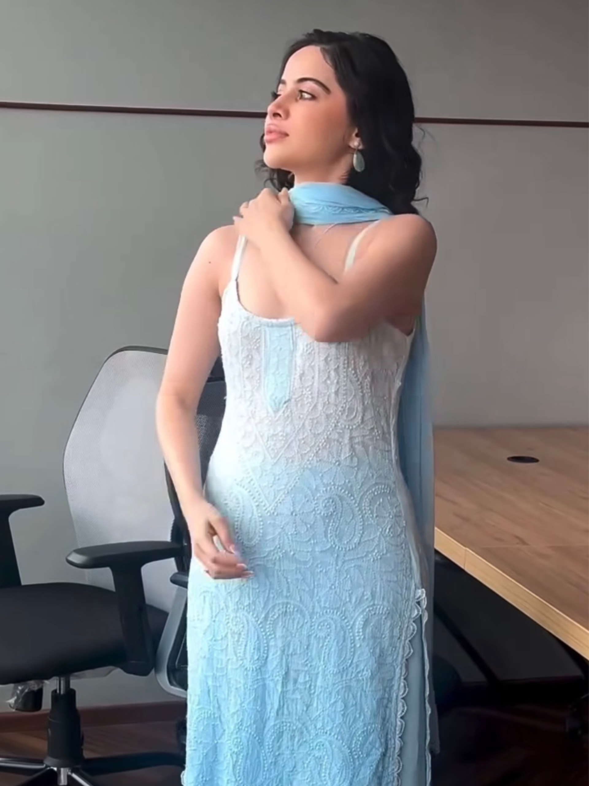 Dreamy Frost Chikankari Ombré Lace Strappy Kurta Set (set of 3)