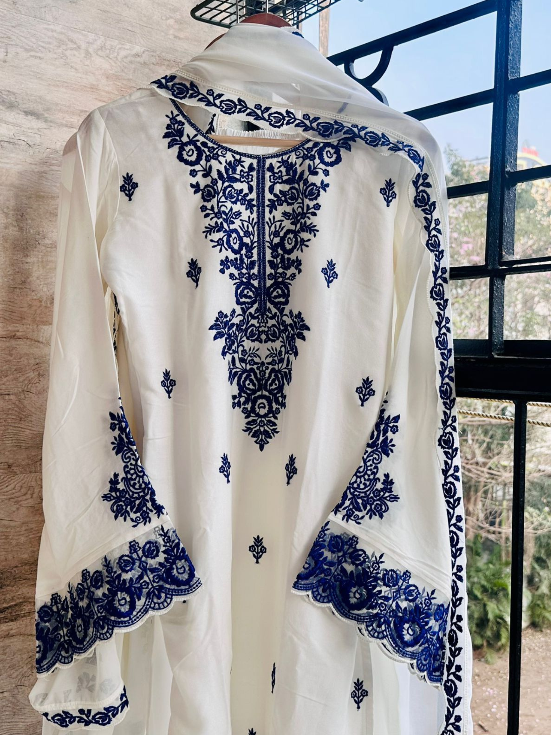 Araya Kurta Set (Set of 3)