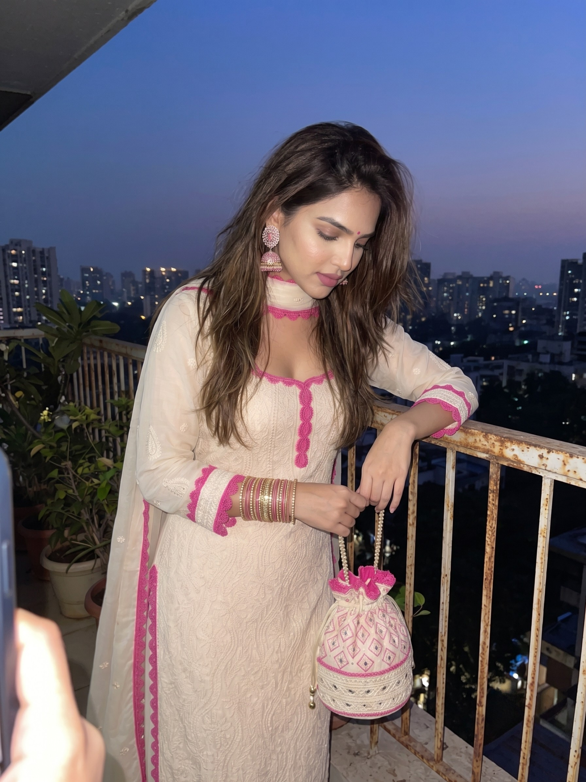 Athena Chikankari & Lace Kurta Set (Set of 3)