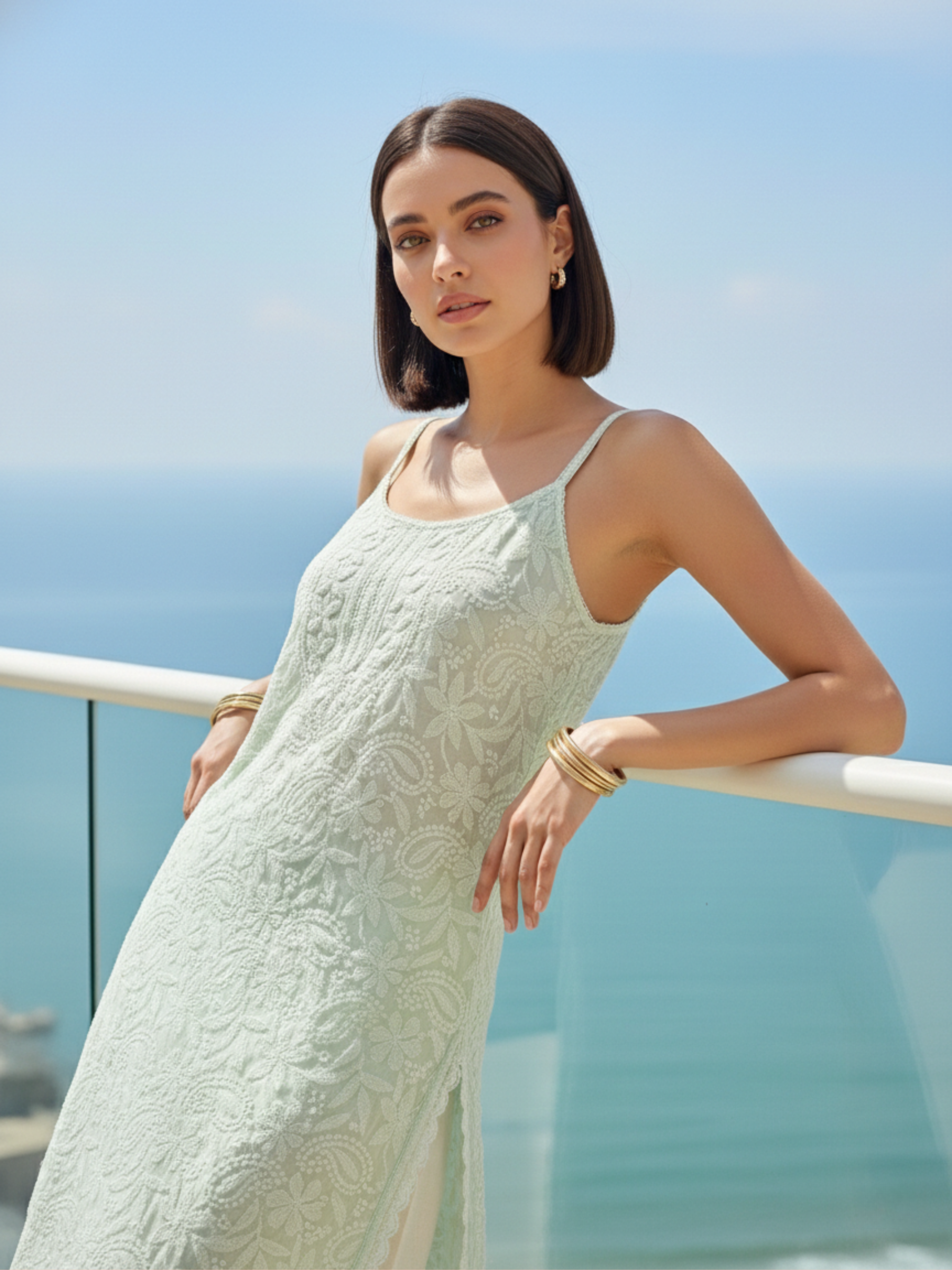 Juniper Chikankari & Lace Sleeveless Kurta