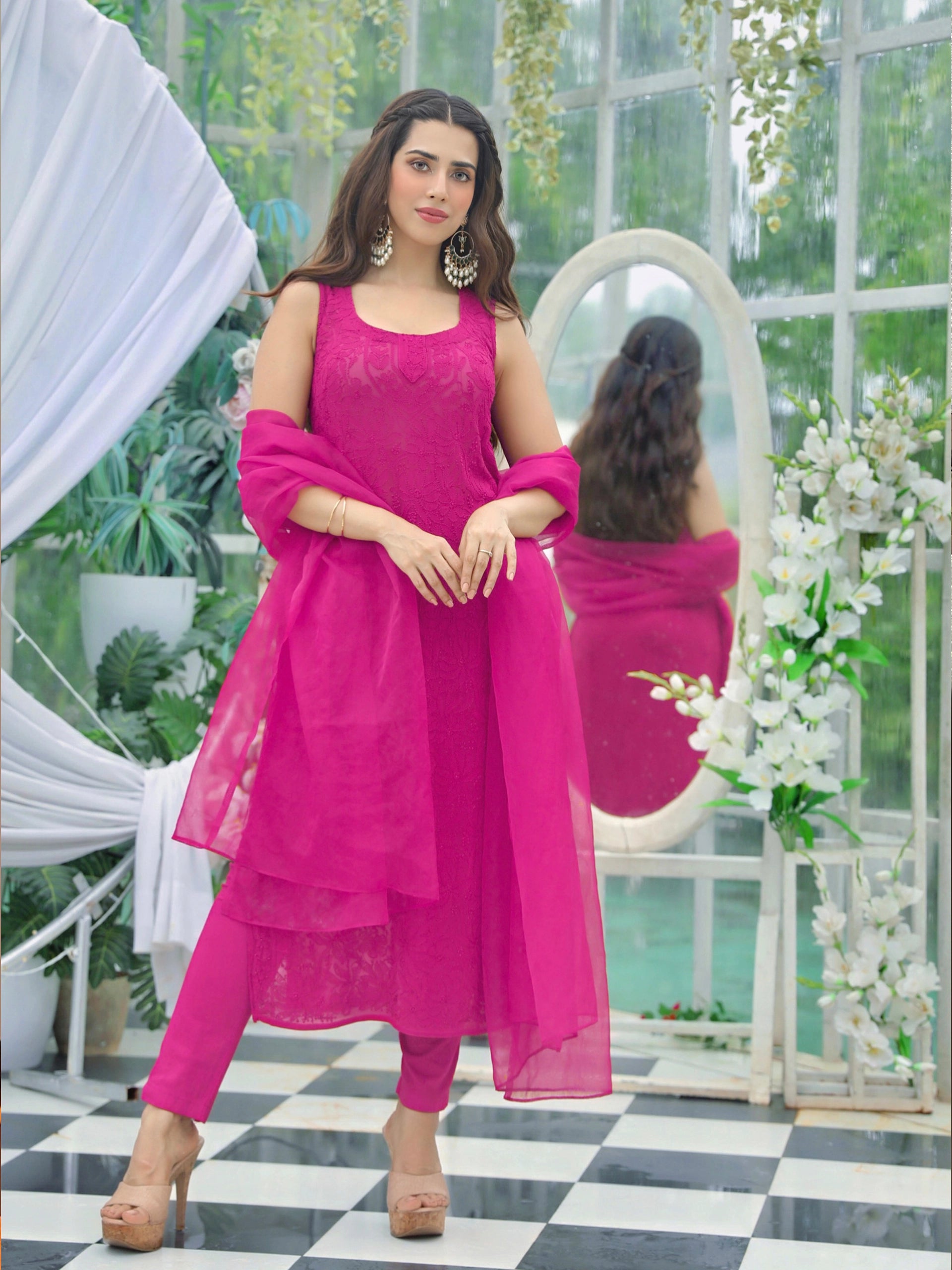 Cosmos Pink Chikankari Sleeveless Kurta Set - Shop Label Aishwaryrika